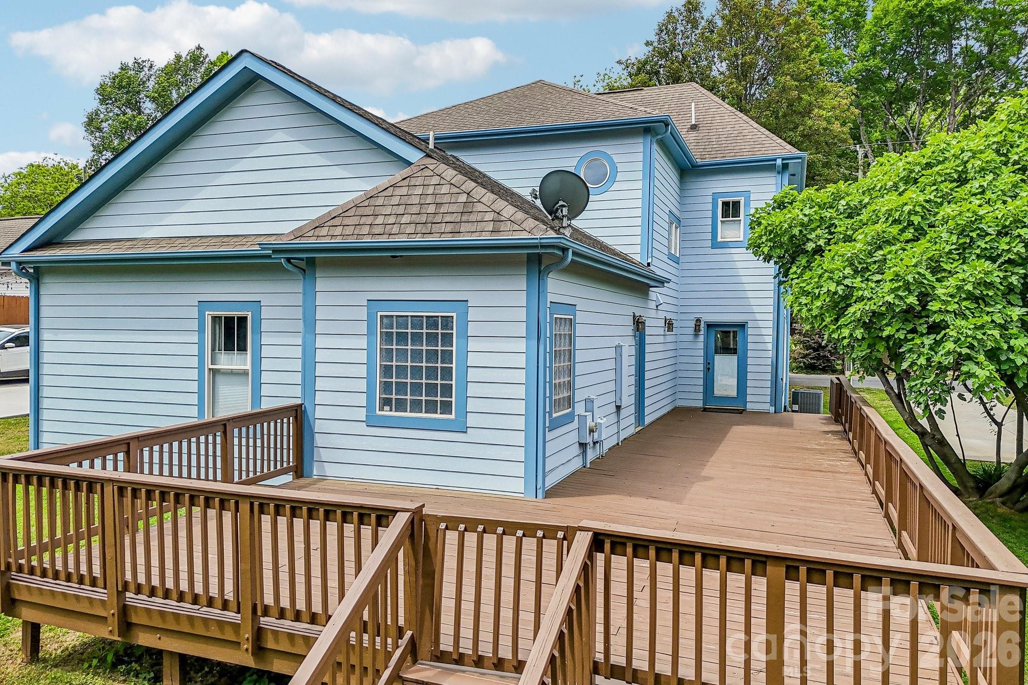 611 E 37th Street Charlotte NC 28205