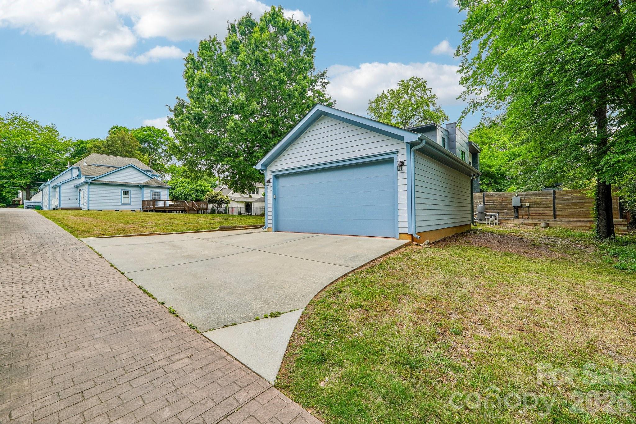 611 E 37th Street Charlotte NC 28205