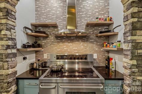 611 E 37th Street Charlotte NC 28205