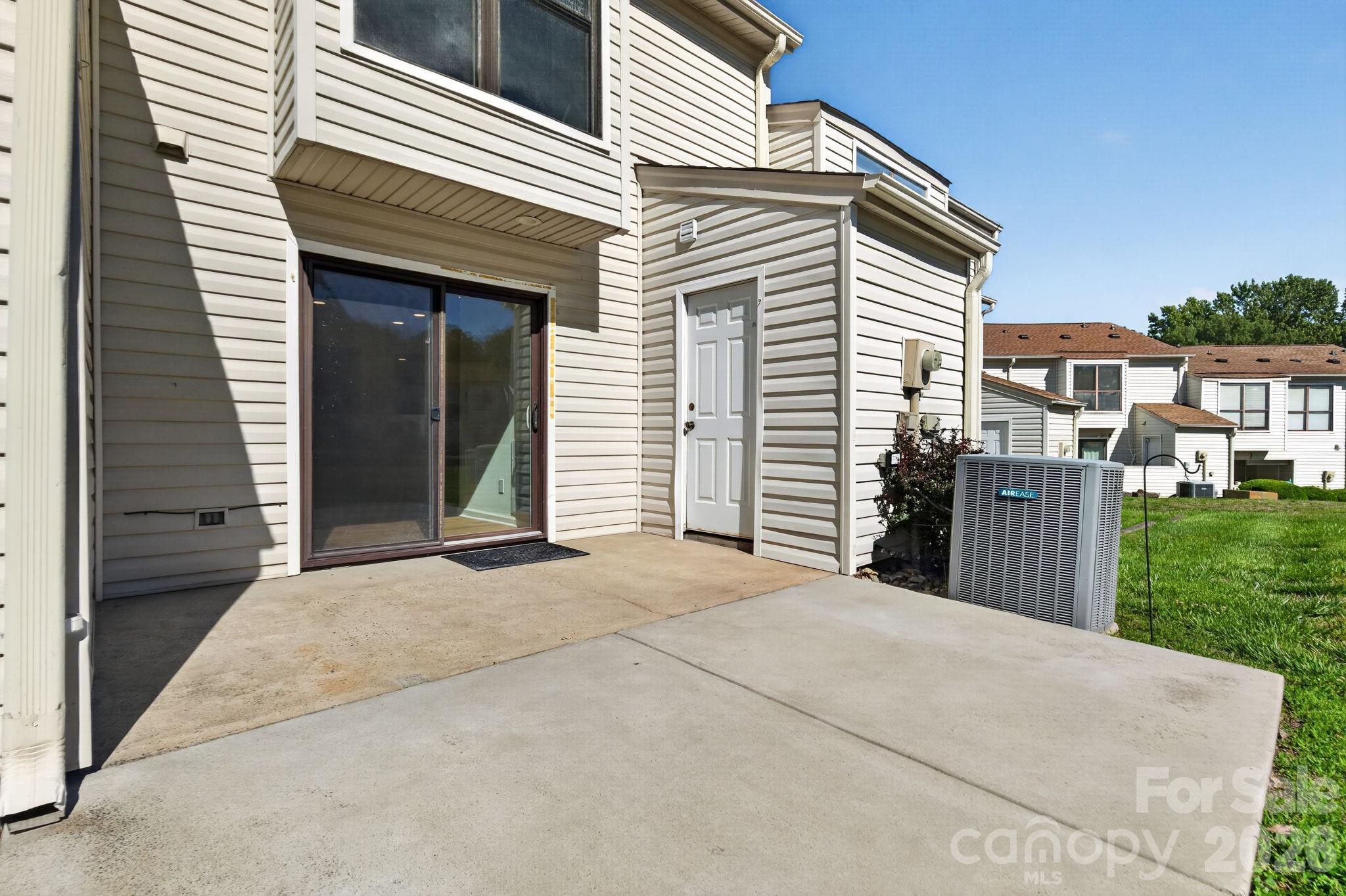 11017 Carmel Crossing Road Charlotte NC 28226