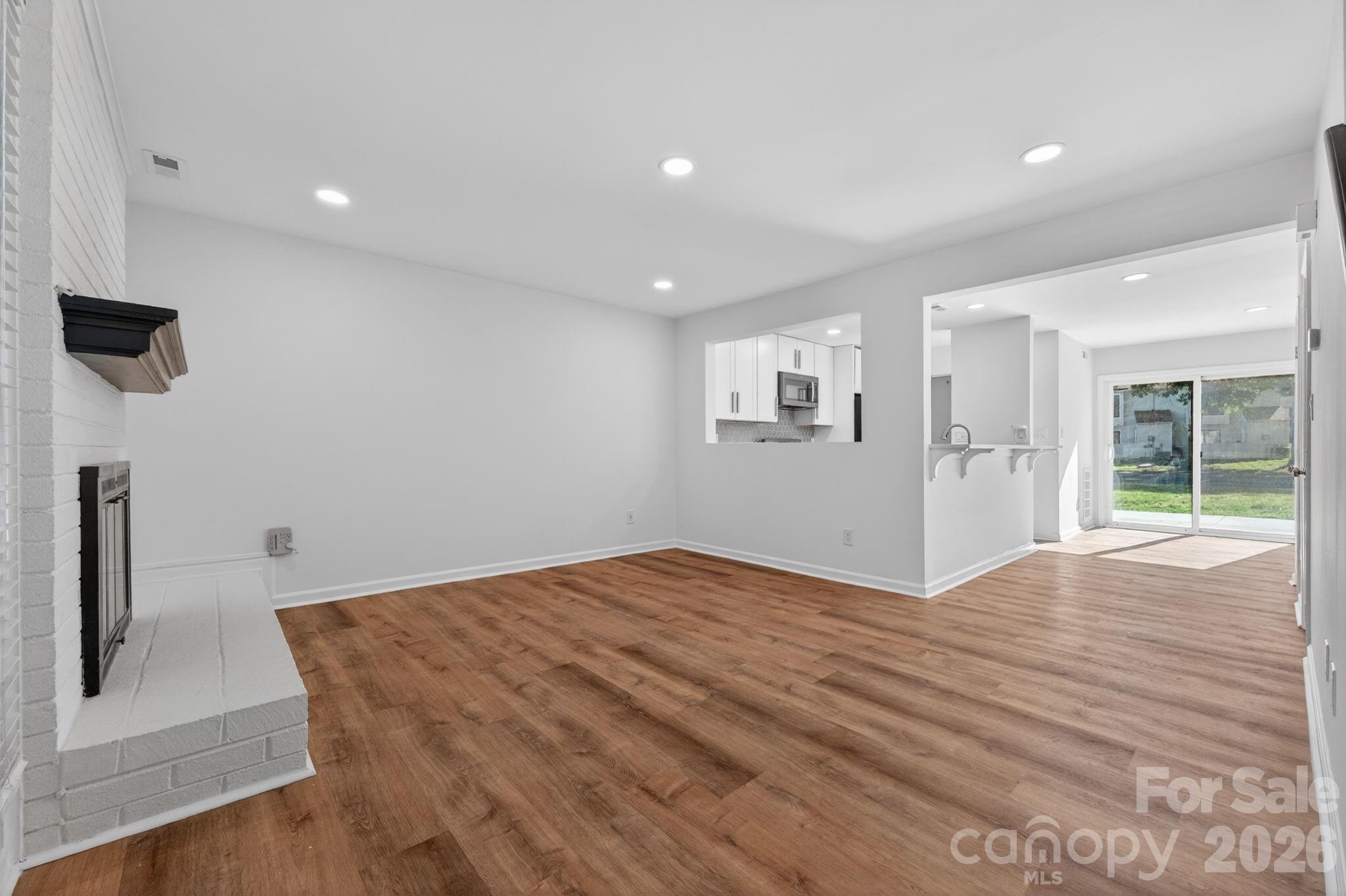11017 Carmel Crossing Road Charlotte NC 28226