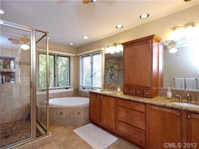 10925 Oak Pond Circle Charlotte NC 28277