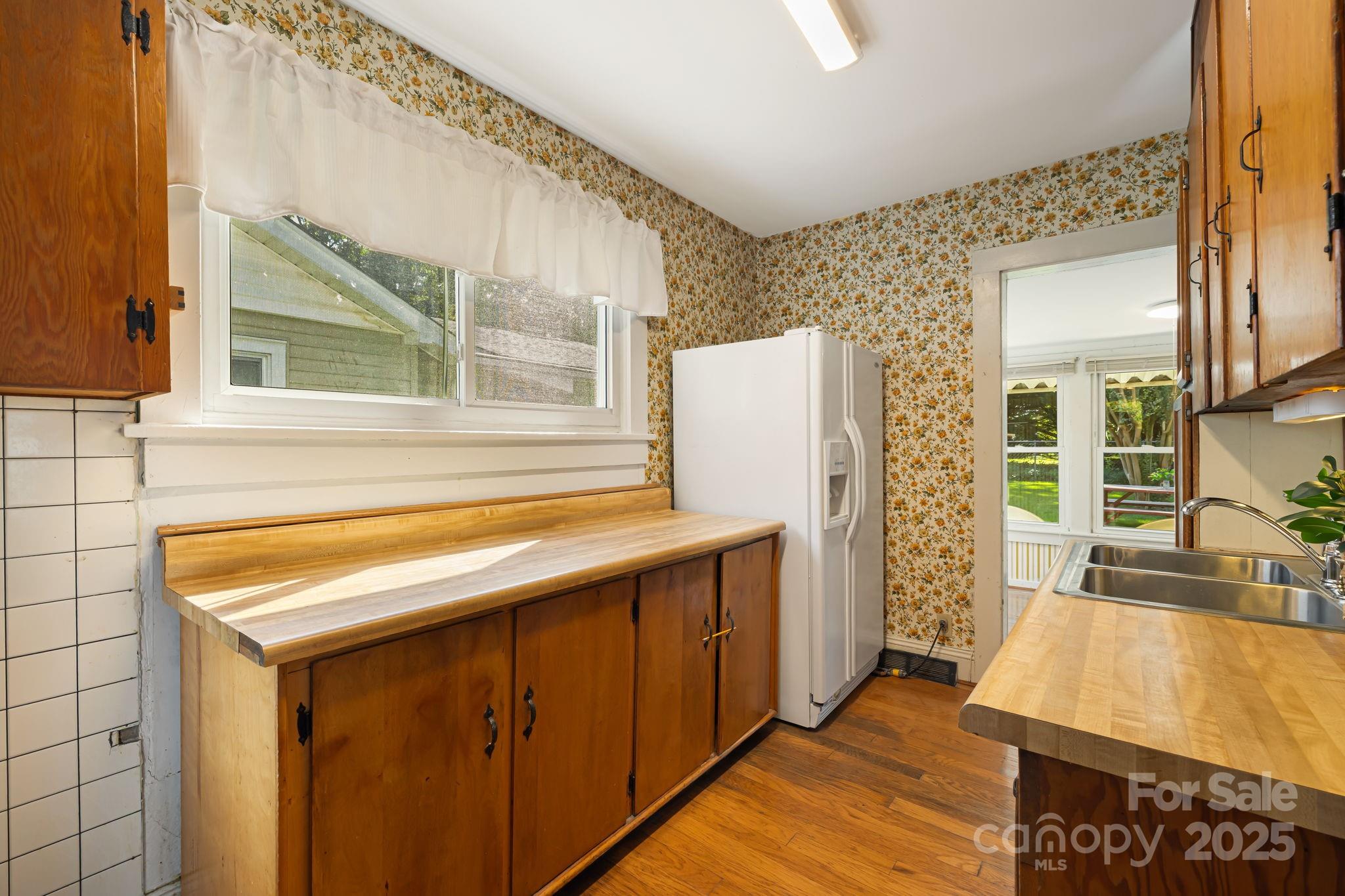 29 Oteen Park Place Asheville NC 28805