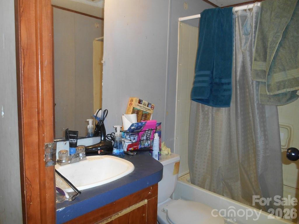 2184 Stove Drive Newton NC 28658