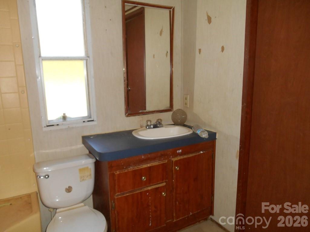 2184 Stove Drive Newton NC 28658