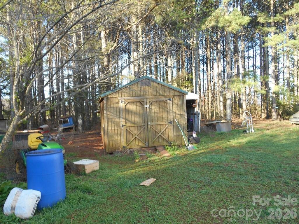 2184 Stove Drive Newton NC 28658