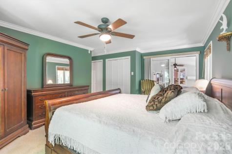 655 21st Avenue NW Hickory NC 28601