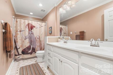 655 21st Avenue NW Hickory NC 28601