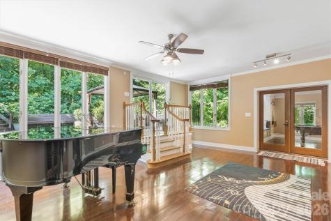 655 21st Avenue NW Hickory NC 28601