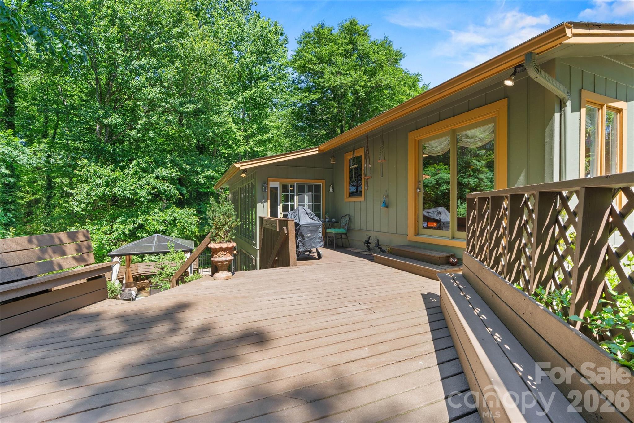 655 21st Avenue NW Hickory NC 28601