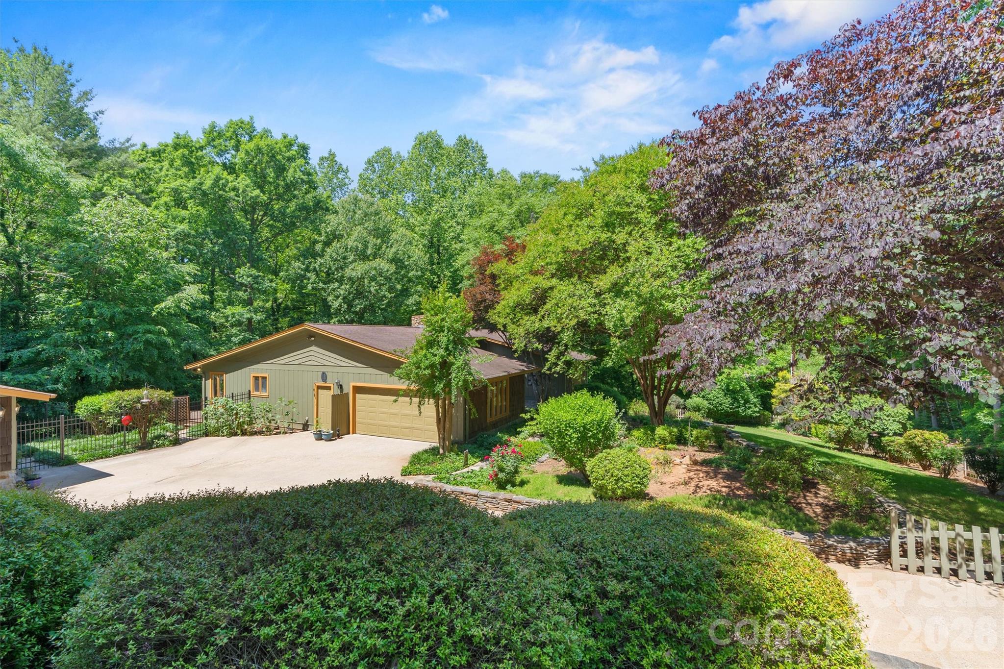 655 21st Avenue NW Hickory NC 28601