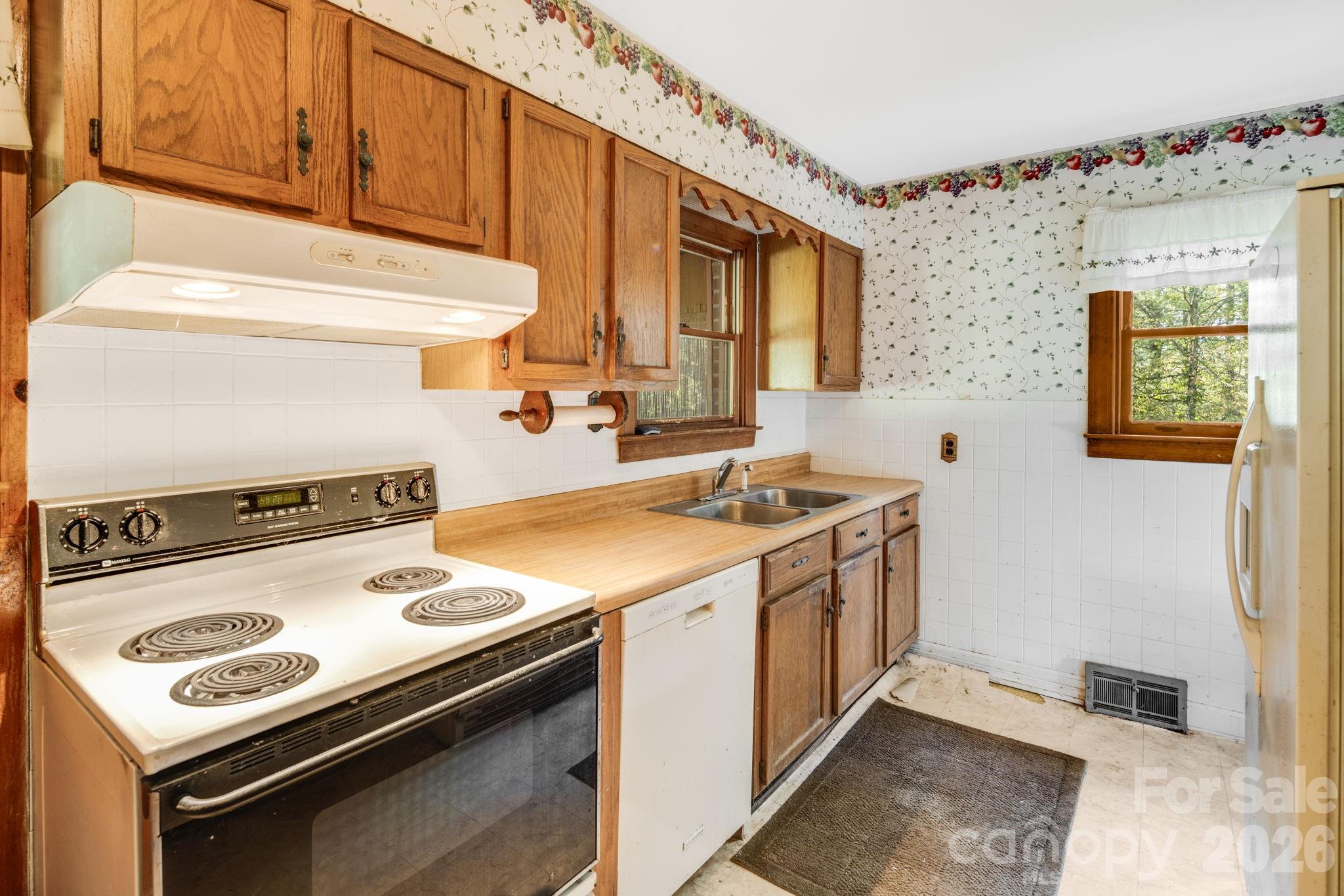 435 Upper Glady Fork Road Candler NC 28714