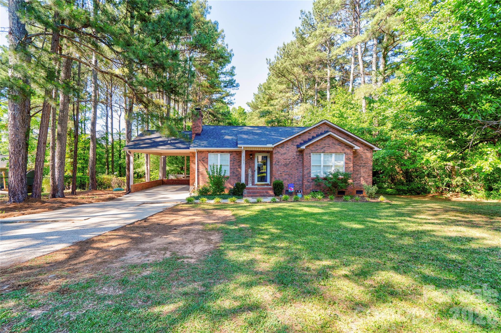 101 Doree Lane Crouse NC 28033