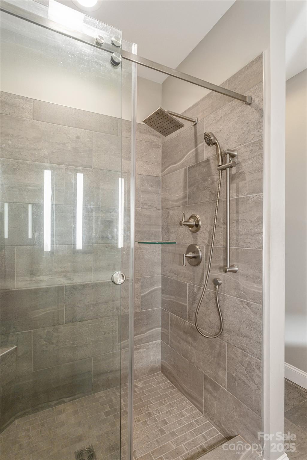 301 Ava Lane Asheville NC 28804