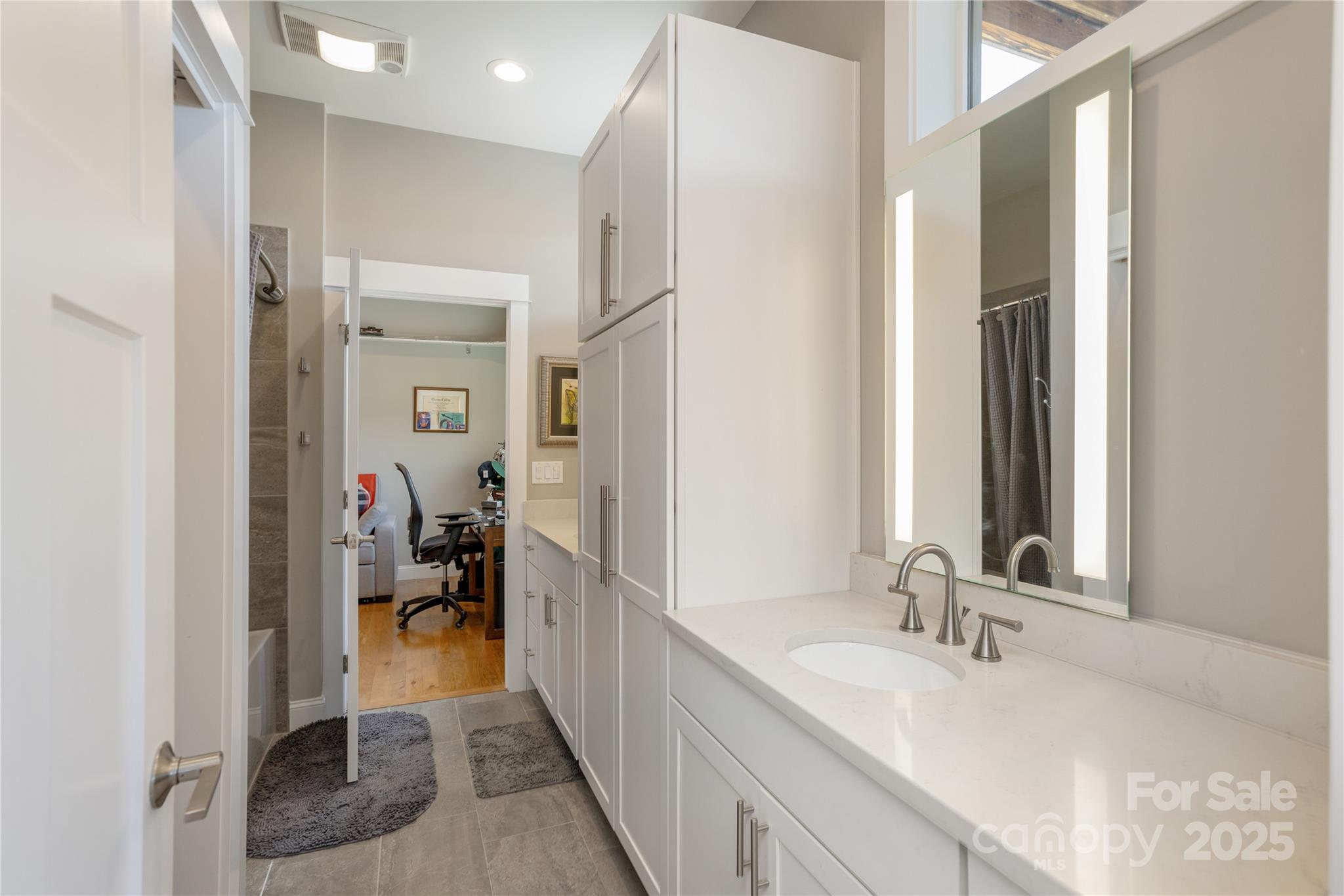 301 Ava Lane Asheville NC 28804