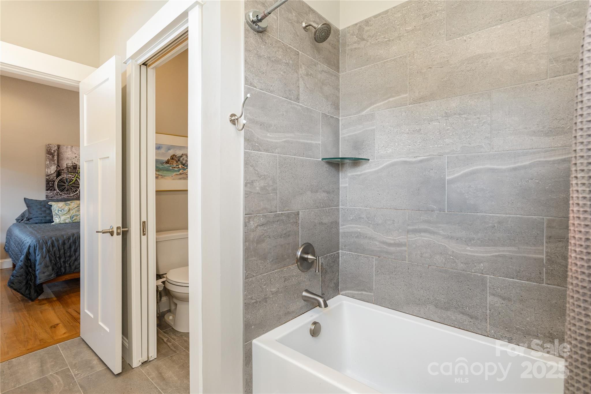 301 Ava Lane Asheville NC 28804