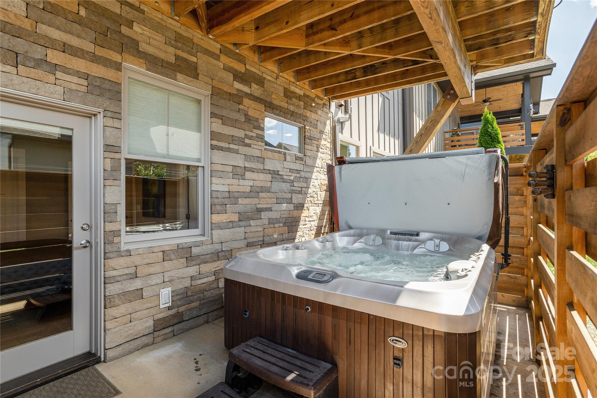 301 Ava Lane Asheville NC 28804