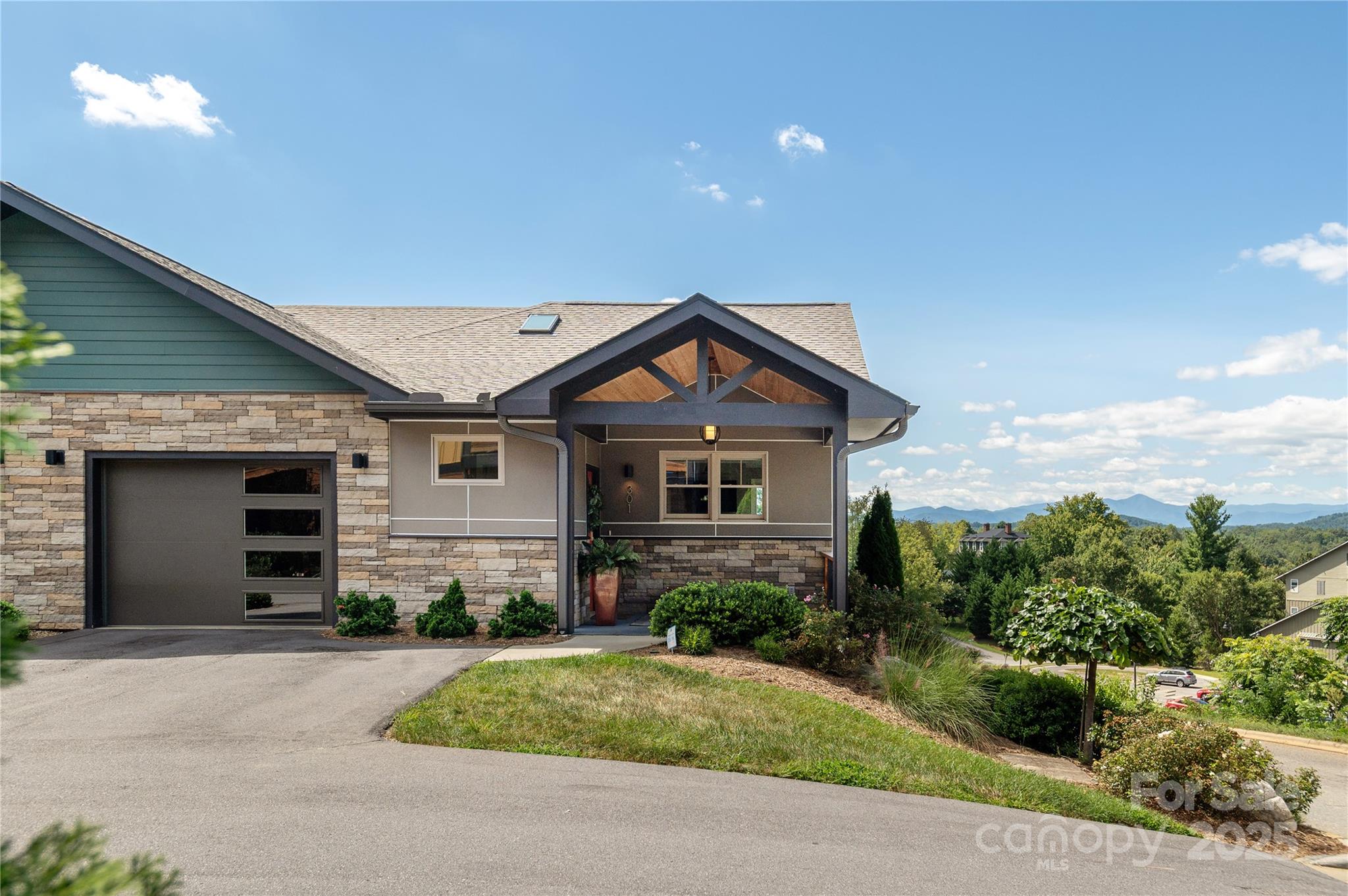 301 Ava Lane Asheville NC 28804