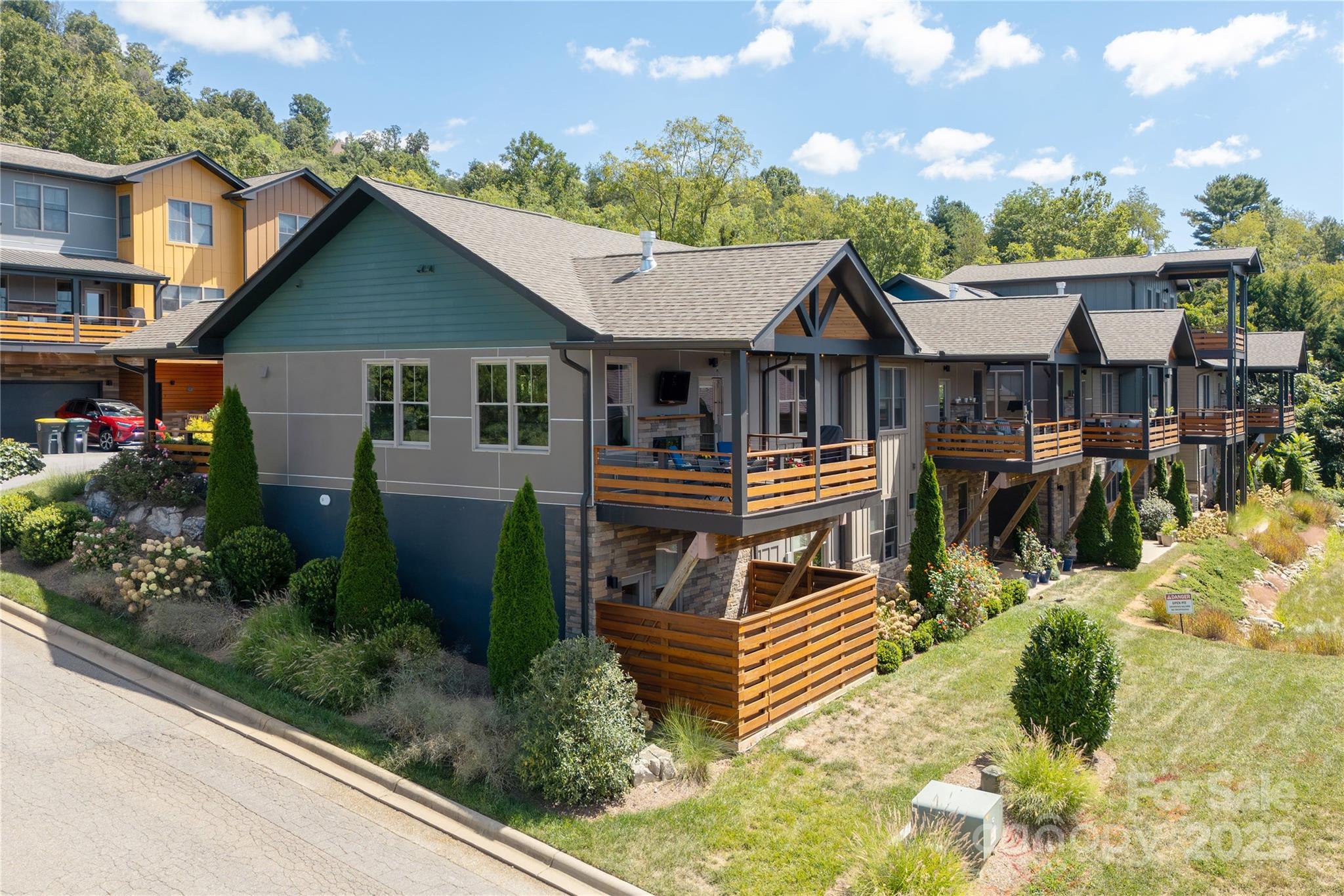 301 Ava Lane Asheville NC 28804