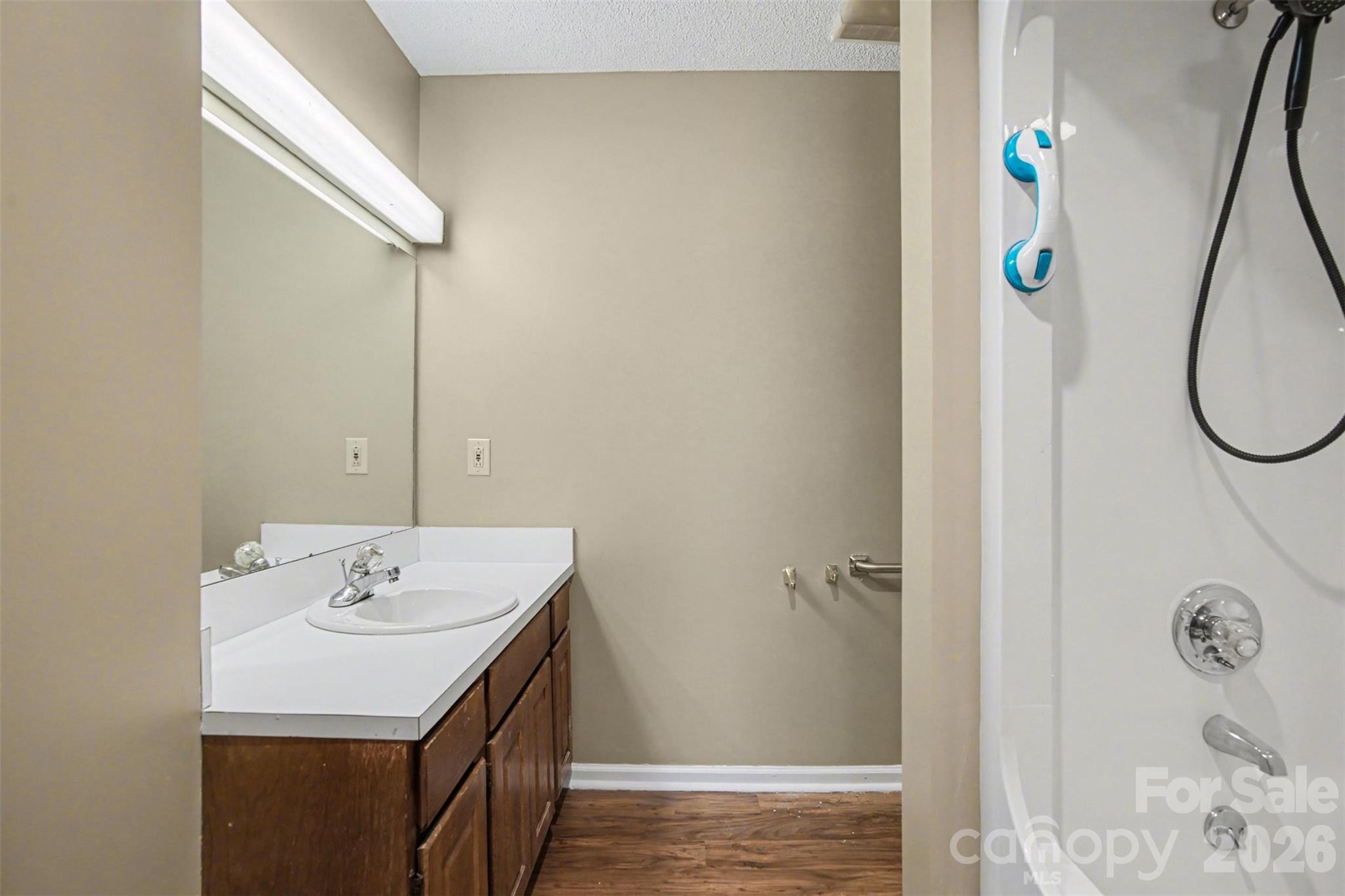 1742 NE 12th Street Hickory NC 28601