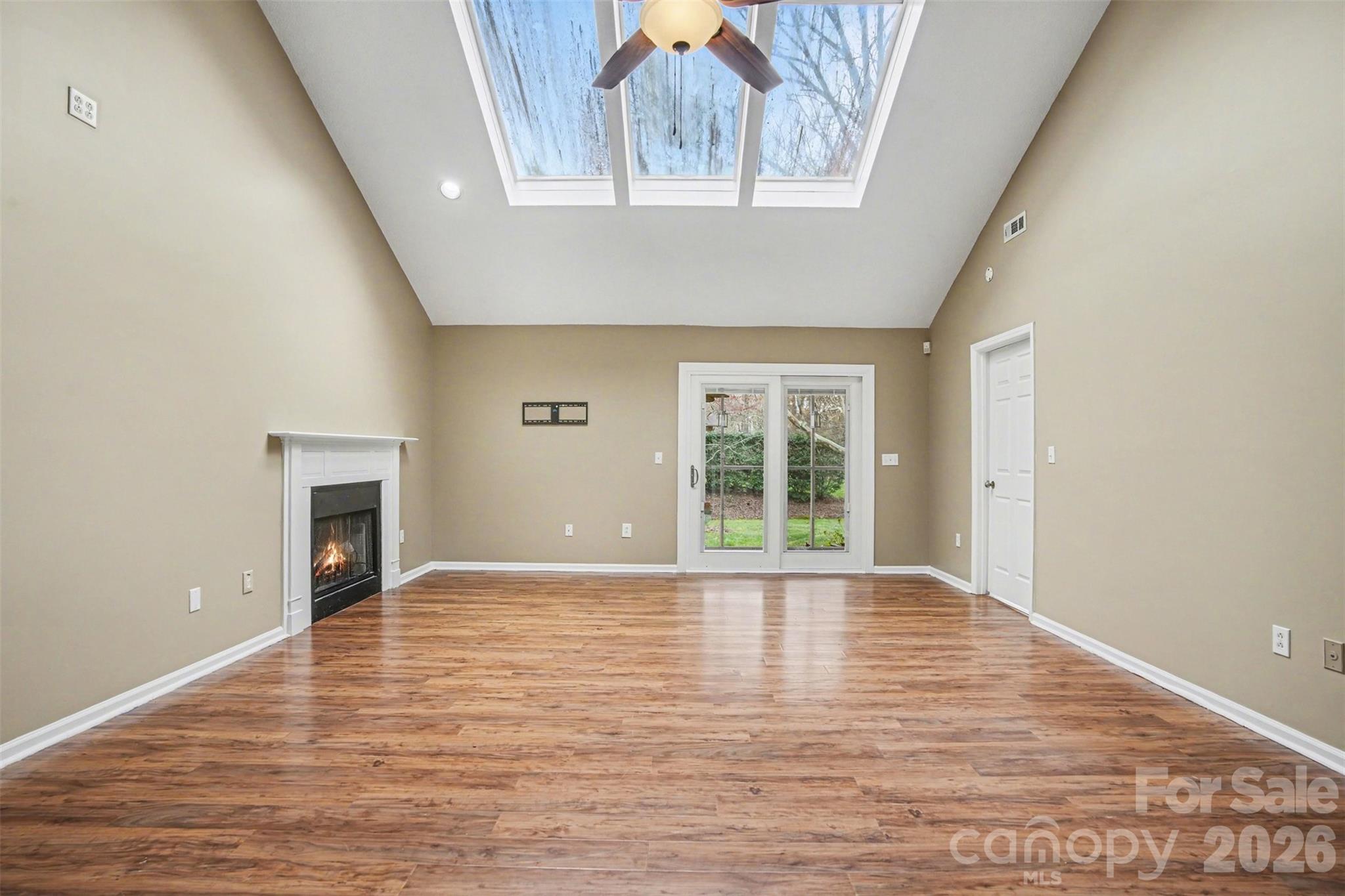 1742 NE 12th Street Hickory NC 28601