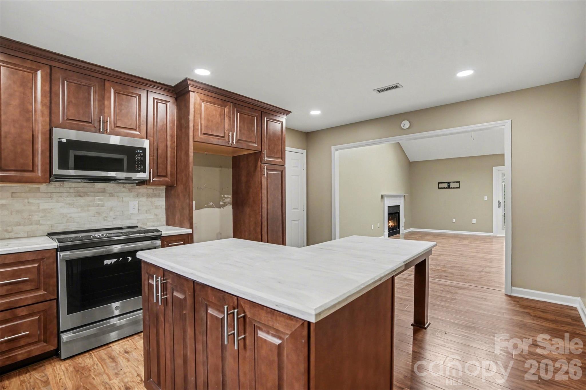 1742 NE 12th Street Hickory NC 28601