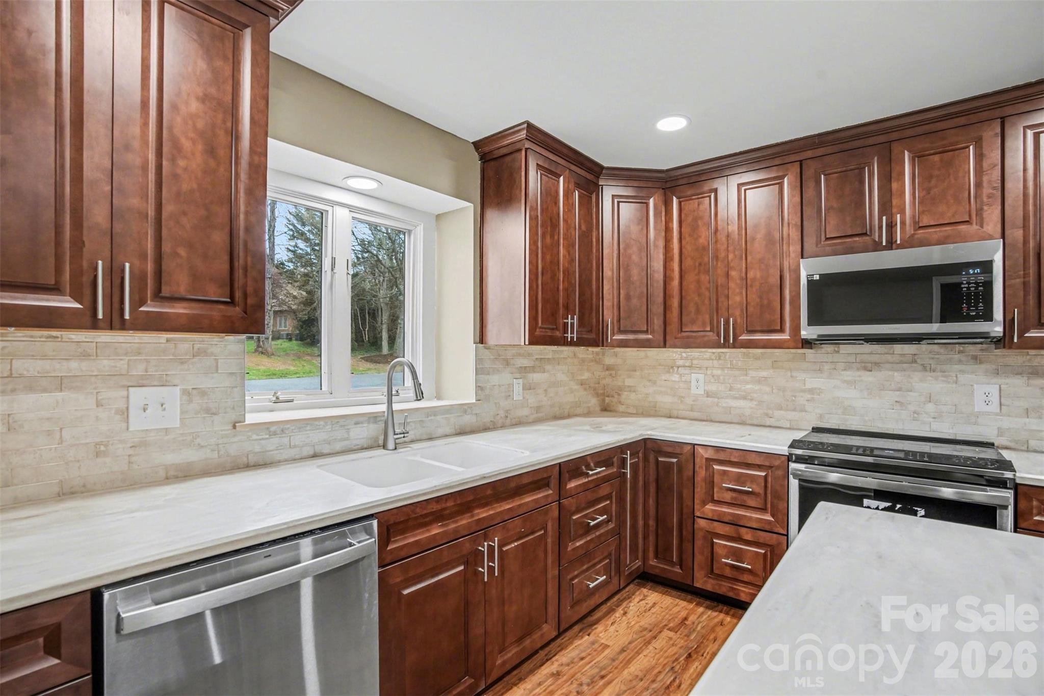 1742 NE 12th Street Hickory NC 28601