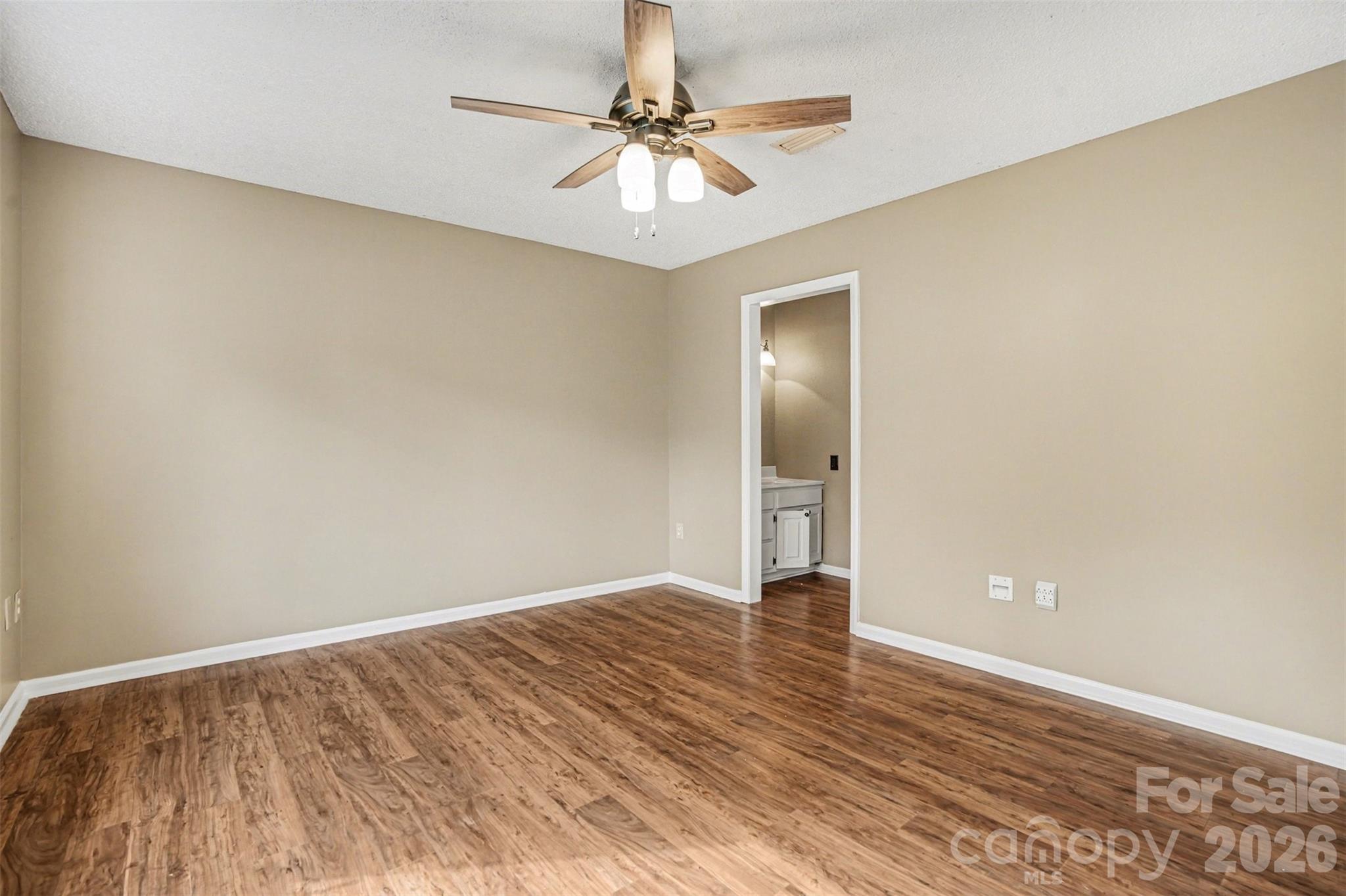 1742 NE 12th Street Hickory NC 28601