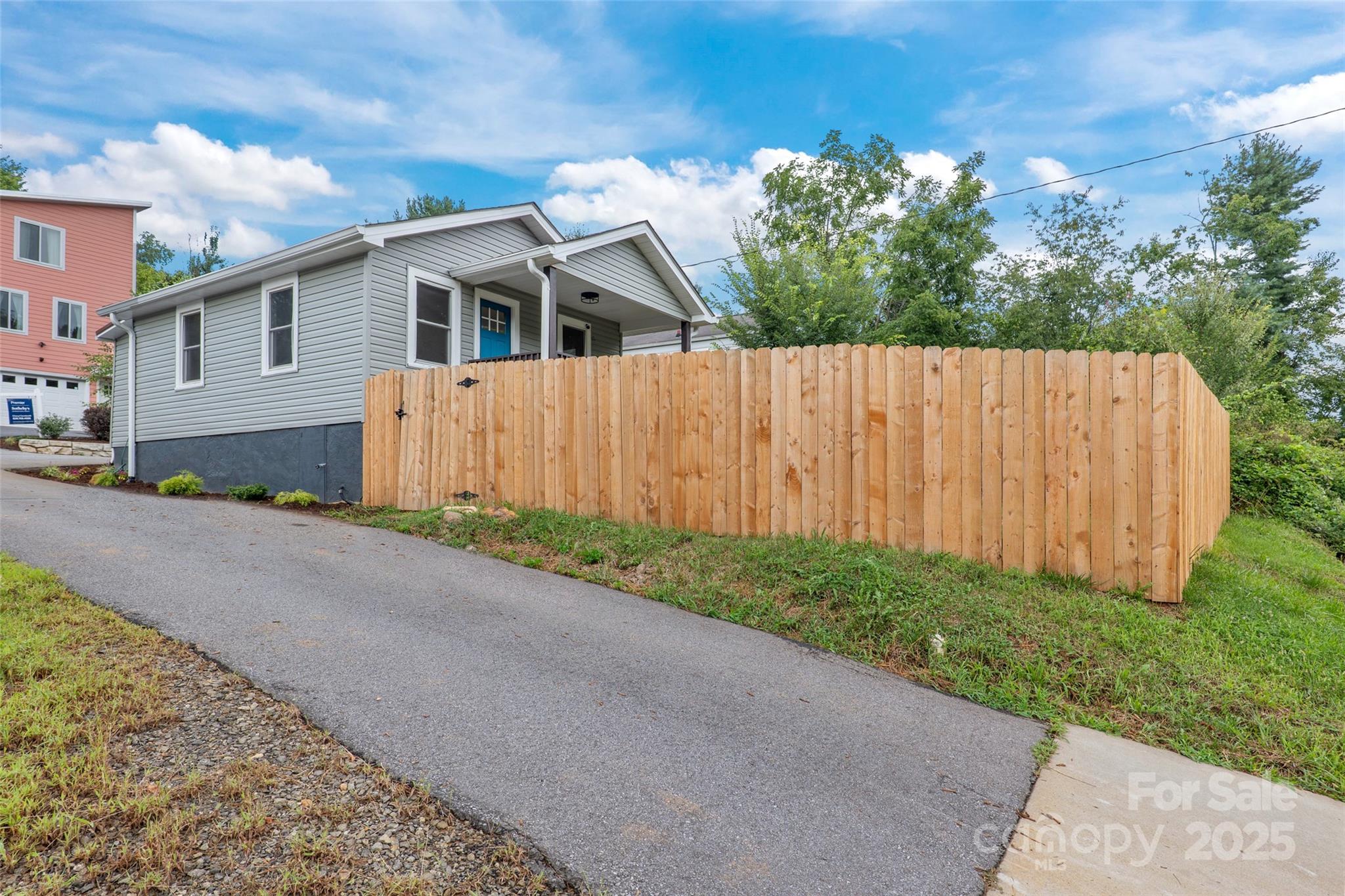 364 State Street Asheville NC 28806