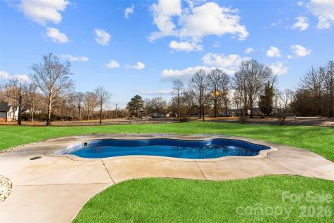 1982 Jim Mccarter Road N Clover SC 29710