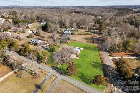 1982 Jim Mccarter Road N Clover SC 29710