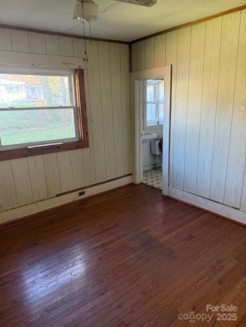 9 Karen Place Asheville NC 28806