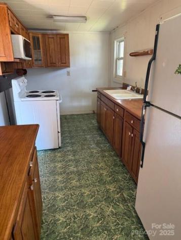 9 Karen Place Asheville NC 28806