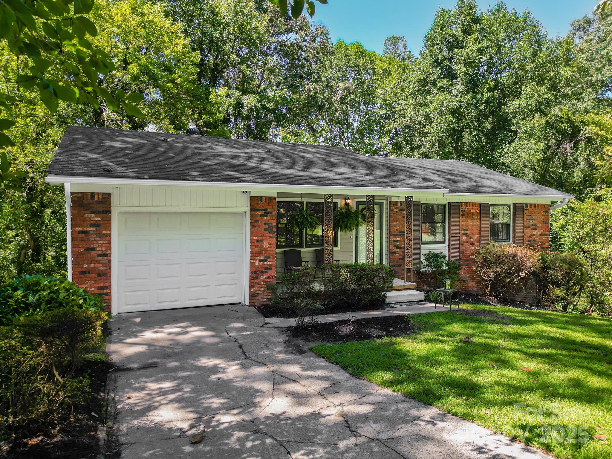 13 Botany View Court Asheville NC 28805