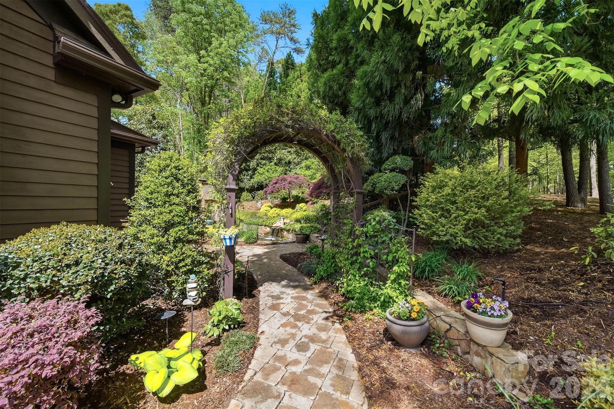 2748 Trent Drive NE Conover NC 28613