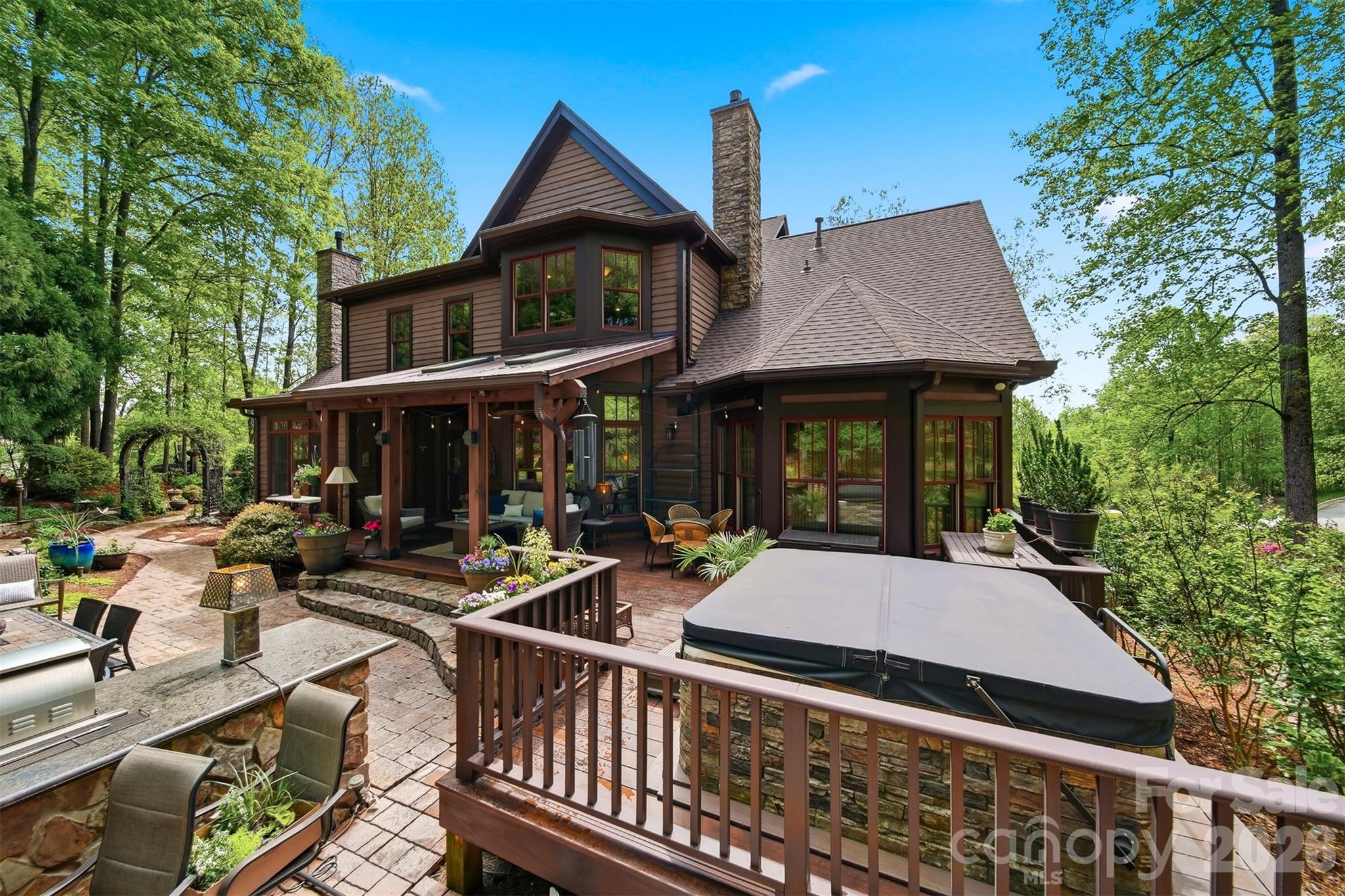 2748 Trent Drive NE Conover NC 28613