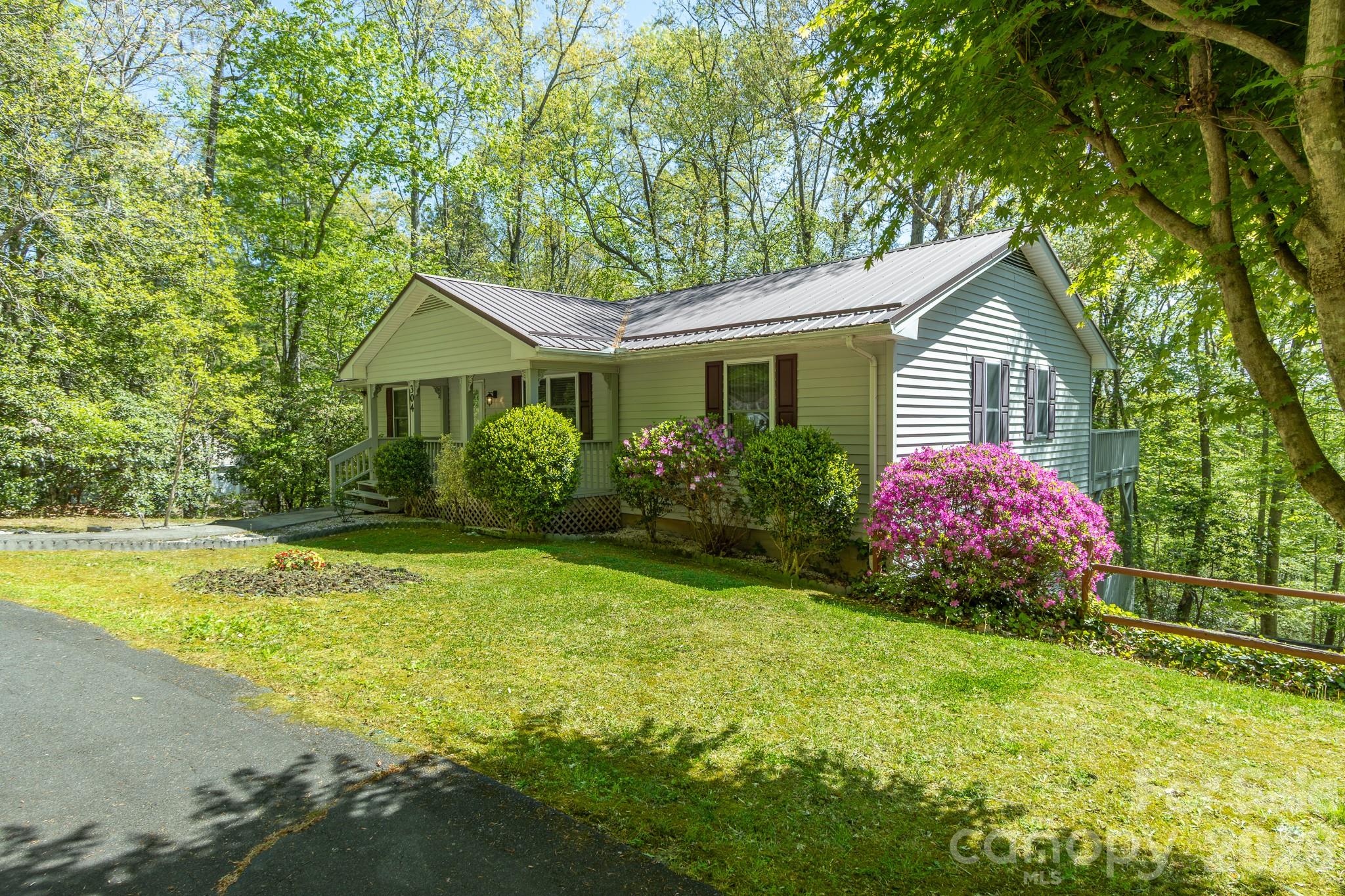 304 Emerald Hills Drive Pisgah Forest NC 28768
