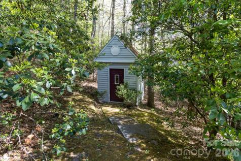 304 Emerald Hills Drive Pisgah Forest NC 28768