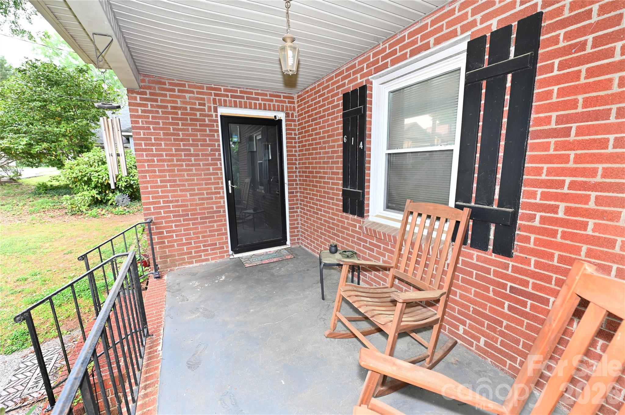 614 S Ashe Avenue Newton NC 28658