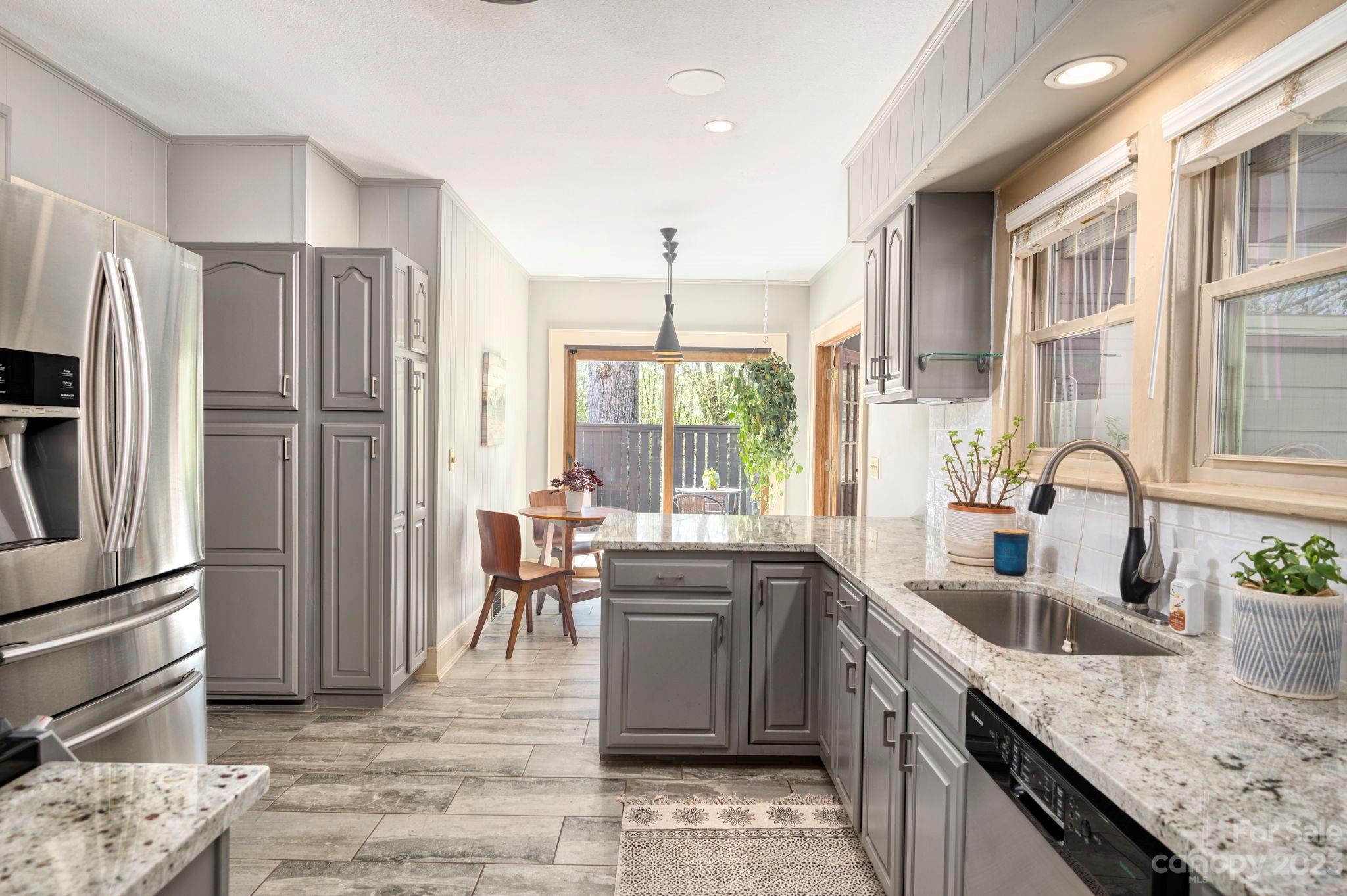 86 Mitchell Avenue Asheville NC 28806