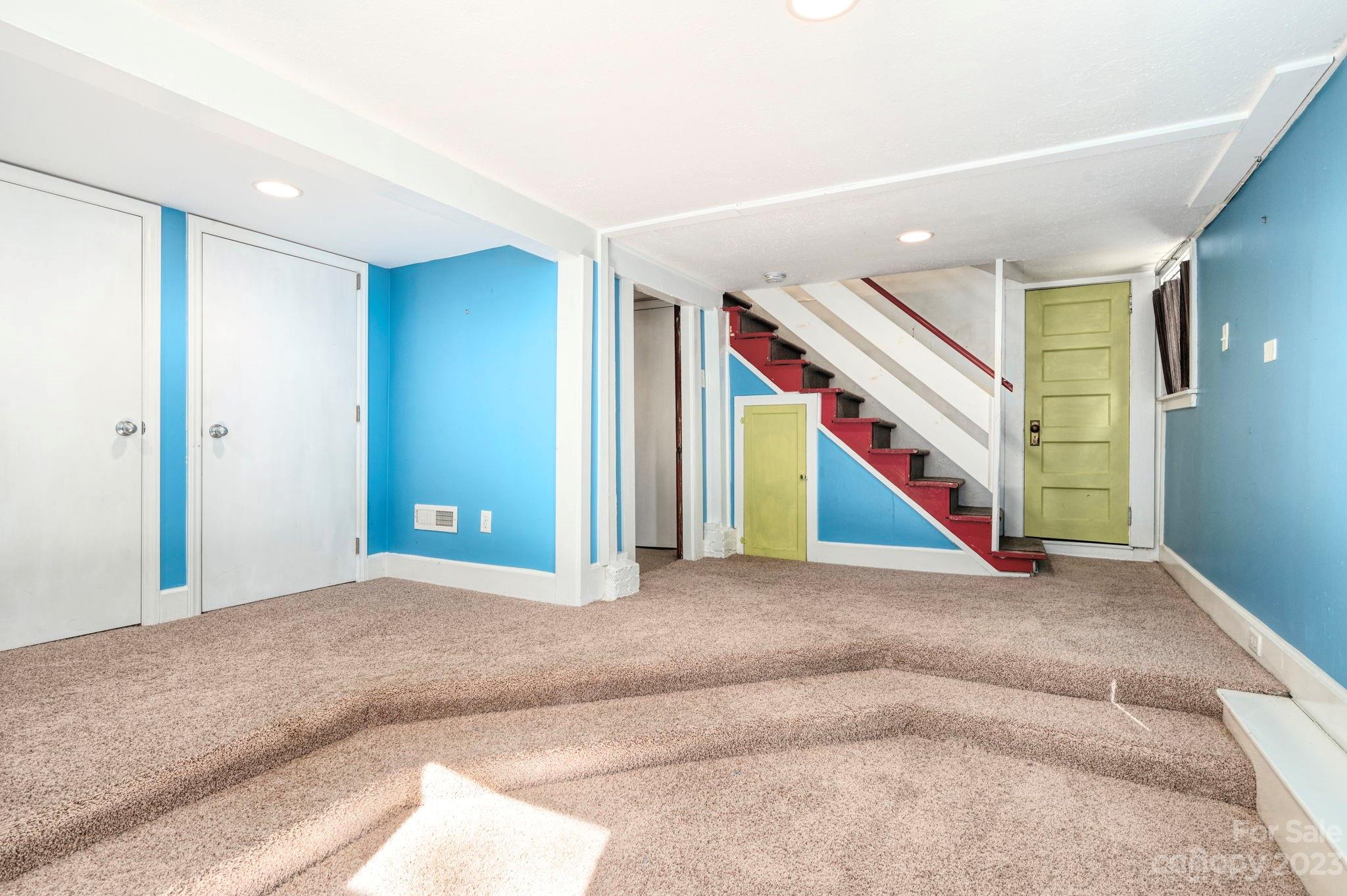 86 Mitchell Avenue Asheville NC 28806