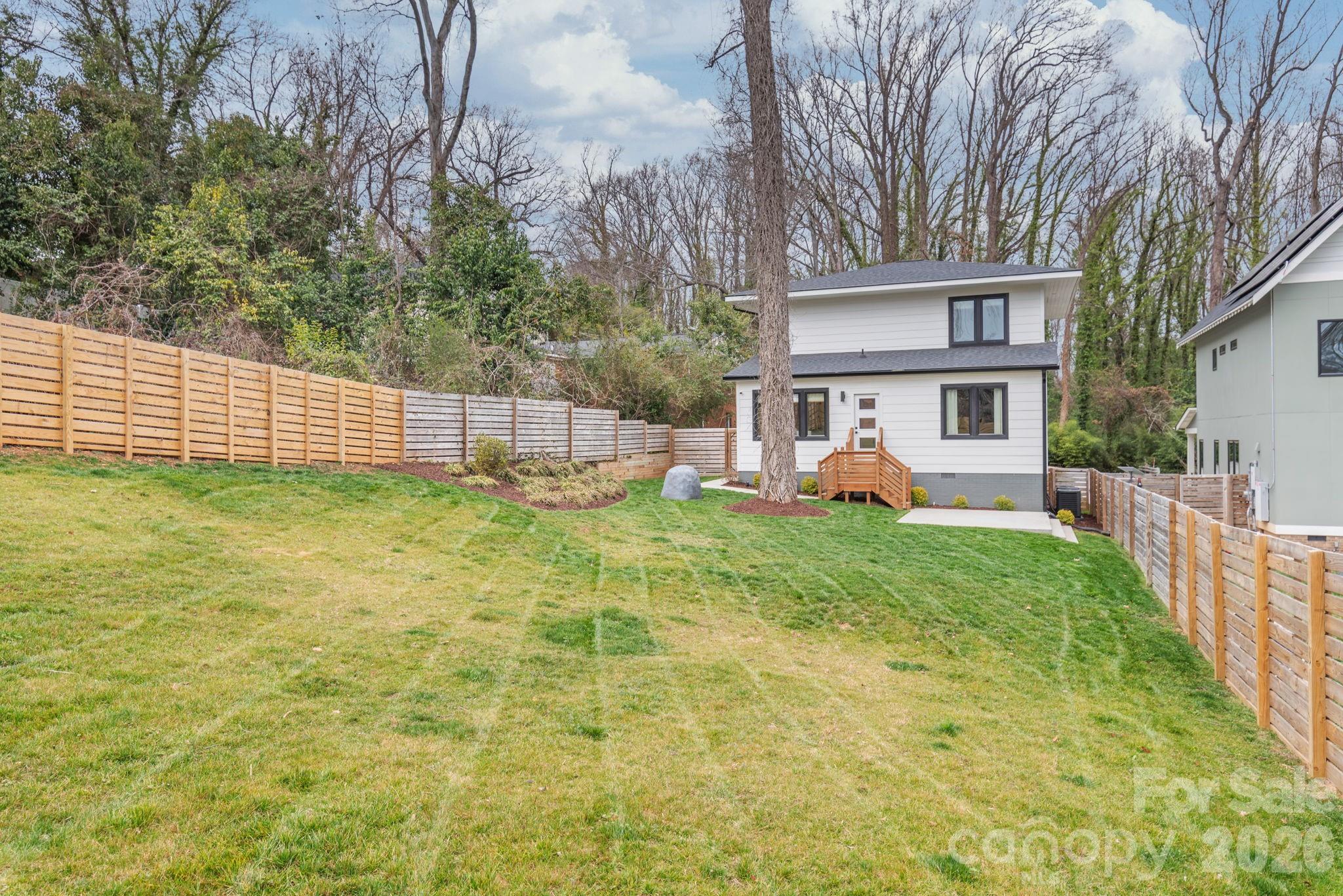 1933 St Paul Street Charlotte NC 28216