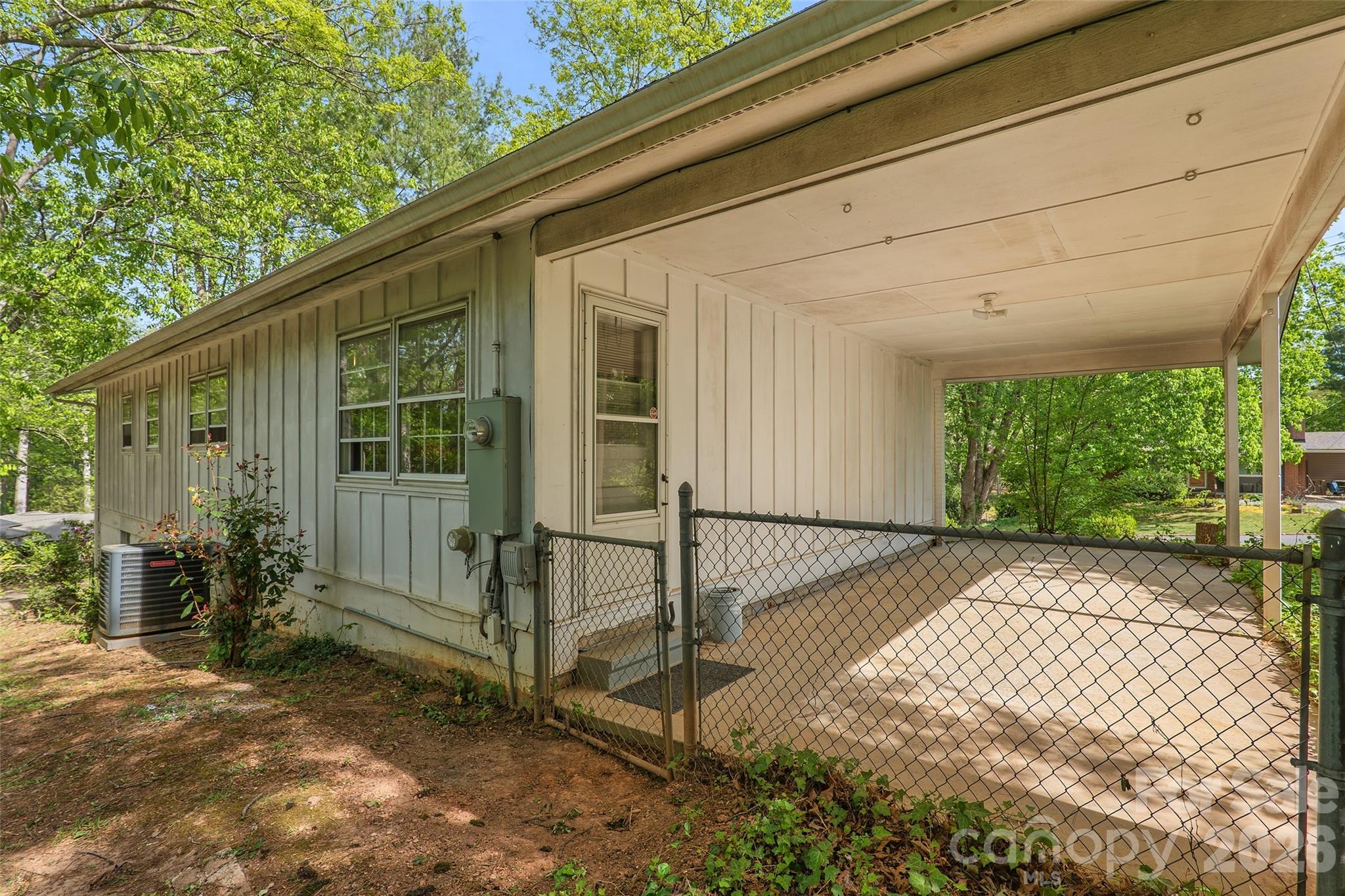 68 Imperial Court Asheville NC 28803