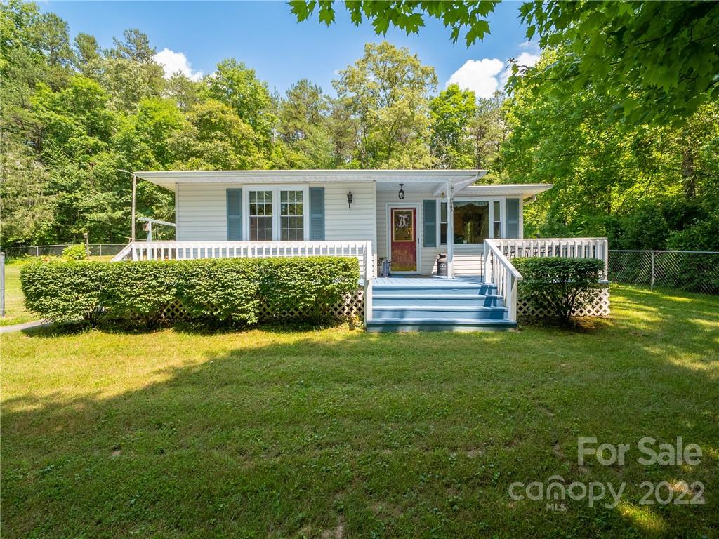 2849 Locust Grove Road Hendersonville NC 28792