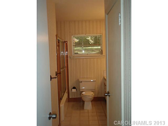 6740 Linda Lake Drive Charlotte NC 28215