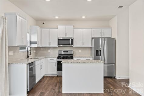 814 Monterey Court Asheville NC 28806