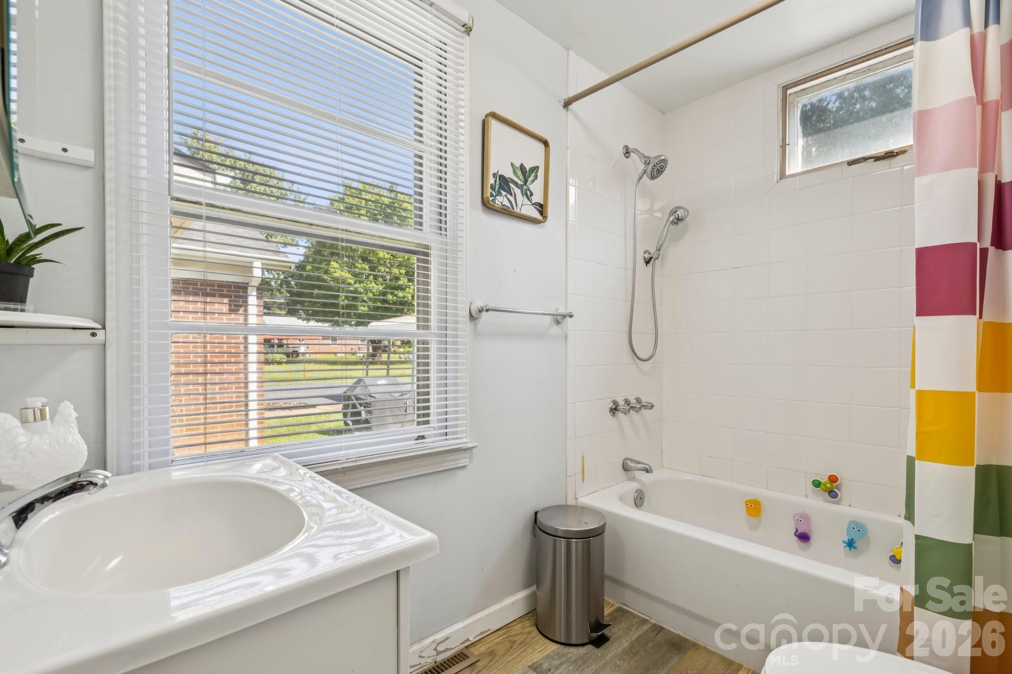 5508 Crestland Avenue Charlotte NC 28269