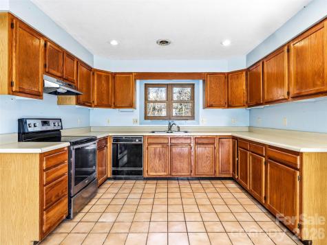 7 Nelson Road Hendersonville NC 28791