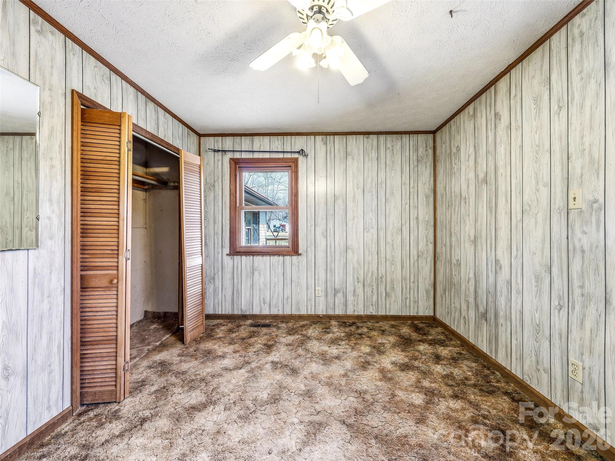 7 Nelson Road Hendersonville NC 28791