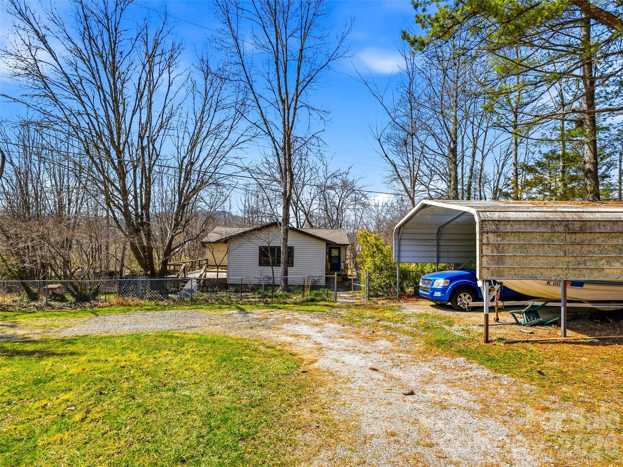 7 Nelson Road Hendersonville NC 28791